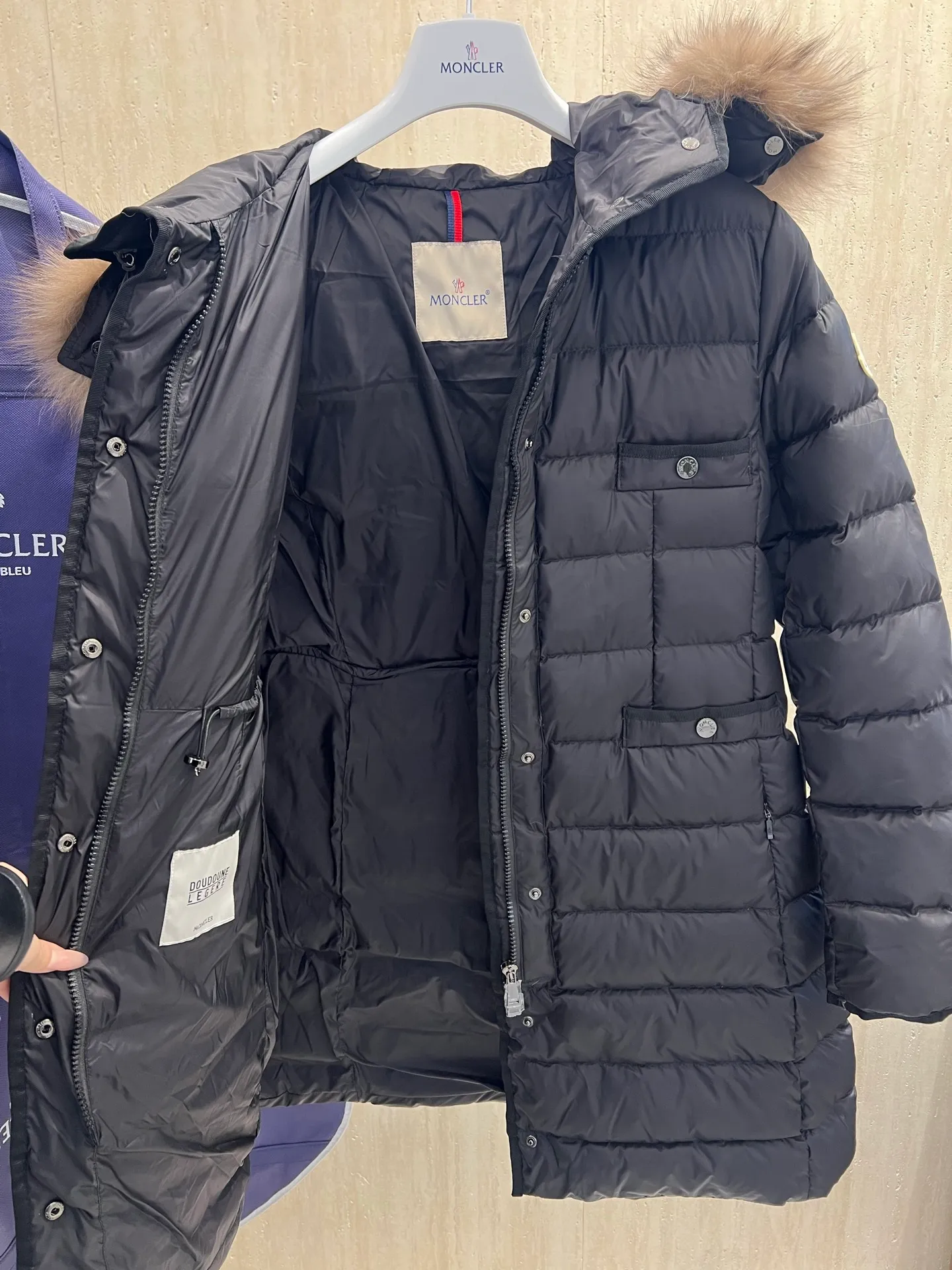 Moncler Hirmafur ， 。 ， ， 。 ， ， 。 ： ：Black Khaki Size：1234